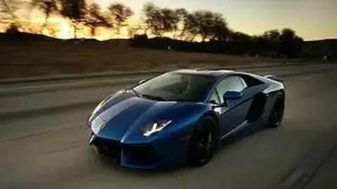 新疆雪域狂欢：国际博主同品飘雪风情